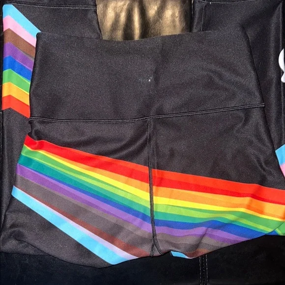 Pre-loved Peloton Black Rainbow Leggings - Picture 3 of 4